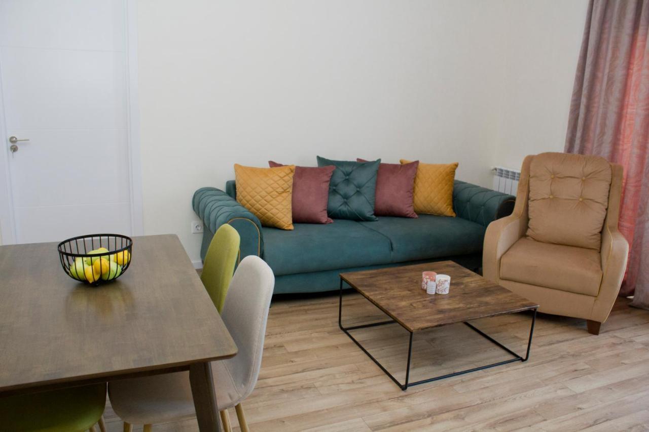 Aura Sameba, Luxury Apartment Tbilisi Luaran gambar